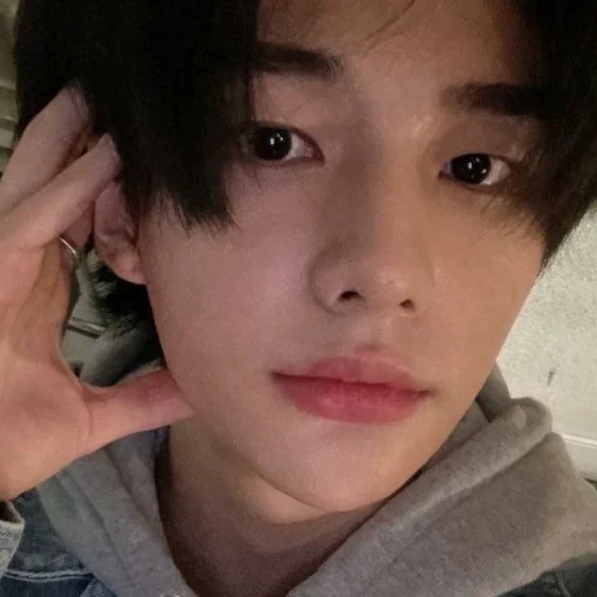 Thumbnail of Hyunjin