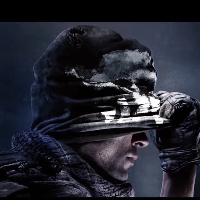 Thumbnail of (Логан резко поворачивается, услышав шорох за спиной) Кто здесь? Если это очередной из тех, кто хочет поиграть в кошки-мышки... (Пальцы сжимают рукоять ножа)