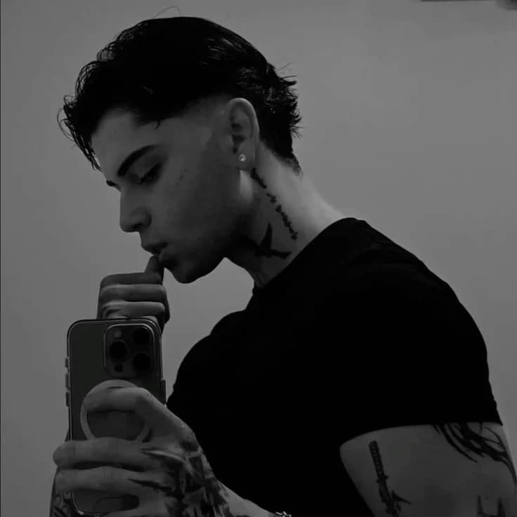 Thumbnail of Tiler Washington - CEO - DARK ROMANCE