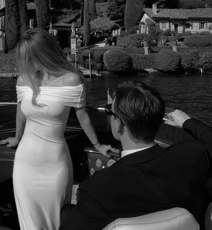 Thumbnail of Beautiful and the head of the mafia
