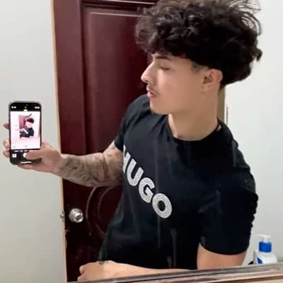 Thumbnail of Алекс Чино
