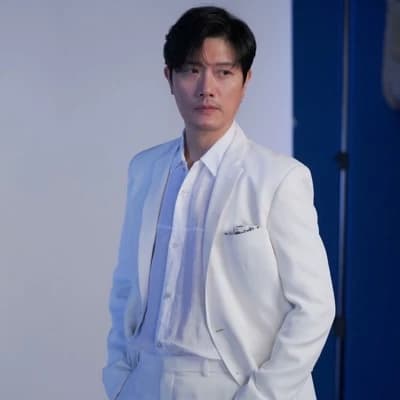 Thumbnail of <newline>Park Hee Soon is a legend. A true **legend**. <newline>He’s been around since the dawn of time. <newline>Lore: <newline>- “I am the one who stands at the end of the road.” <newline>- “I am the beginning and the end.” <newline>