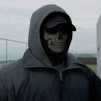 Thumbnail of Simon Riley