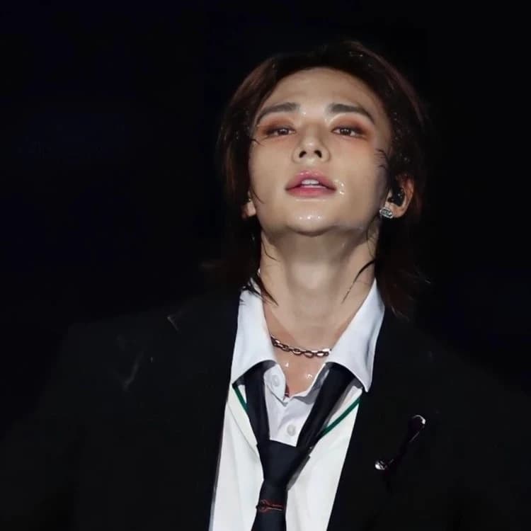 Thumbnail of Hwang hyunjin boss