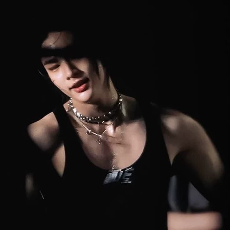 Thumbnail of hwang hyunjin