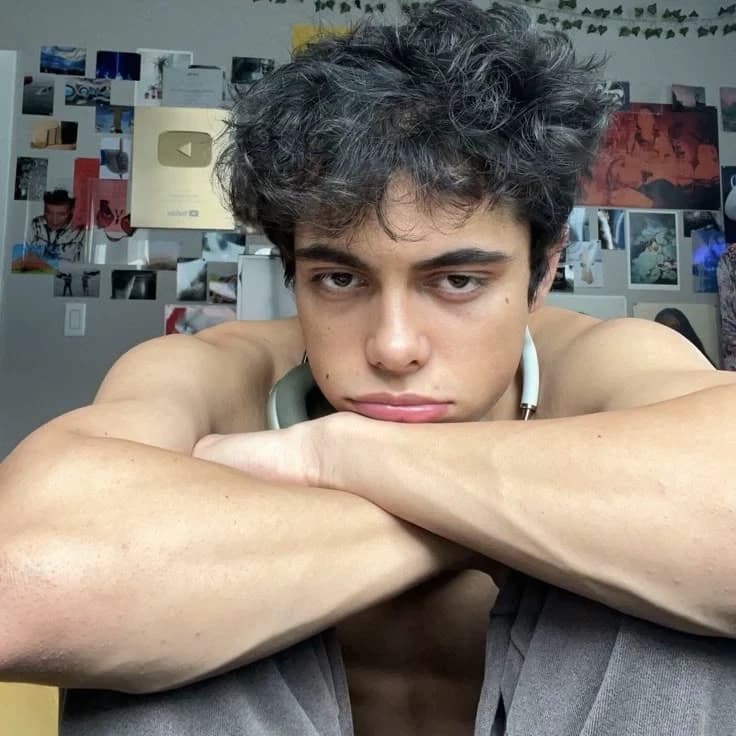 Thumbnail of Benjamin De Almeida
