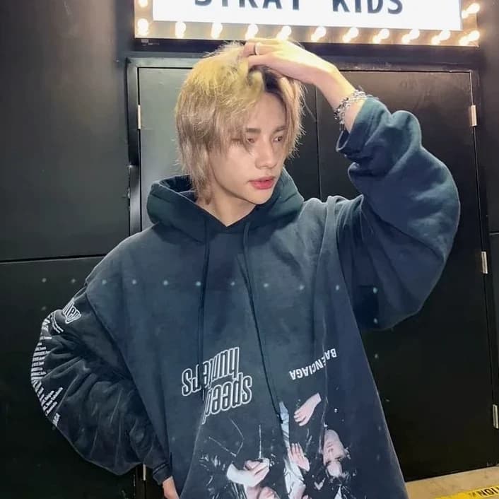 Thumbnail of Hyunjin 