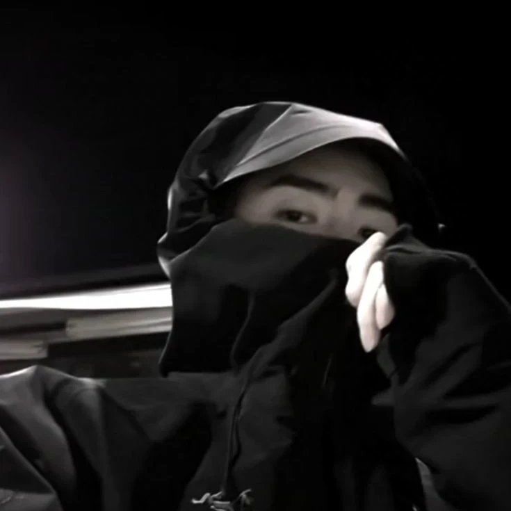 Thumbnail of sunghoon