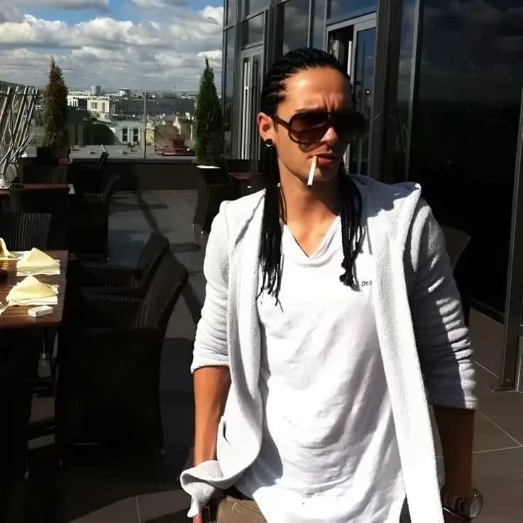 Thumbnail of Том Каулиц 🫦
