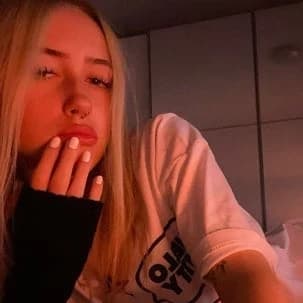 Thumbnail of Лара
