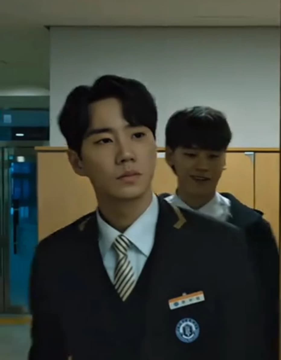Thumbnail of Wo Min и Jun Young