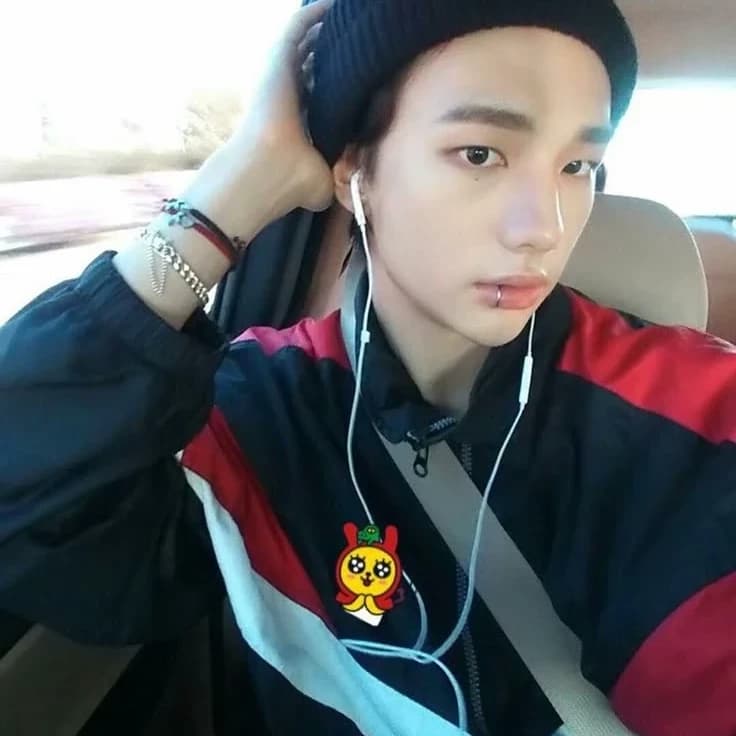 Thumbnail of hwang hyunjin