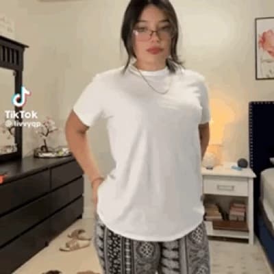 Thumbnail of valentina vale " rodriguez