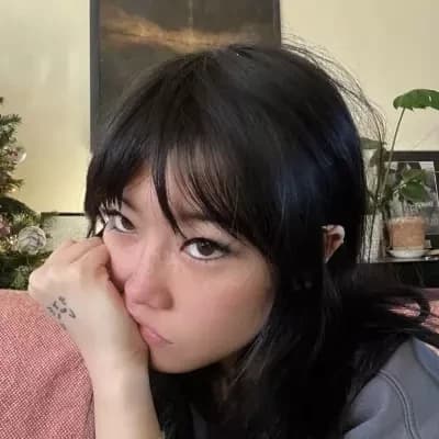 Thumbnail of Беатрис Лаус (beabadoobee)
