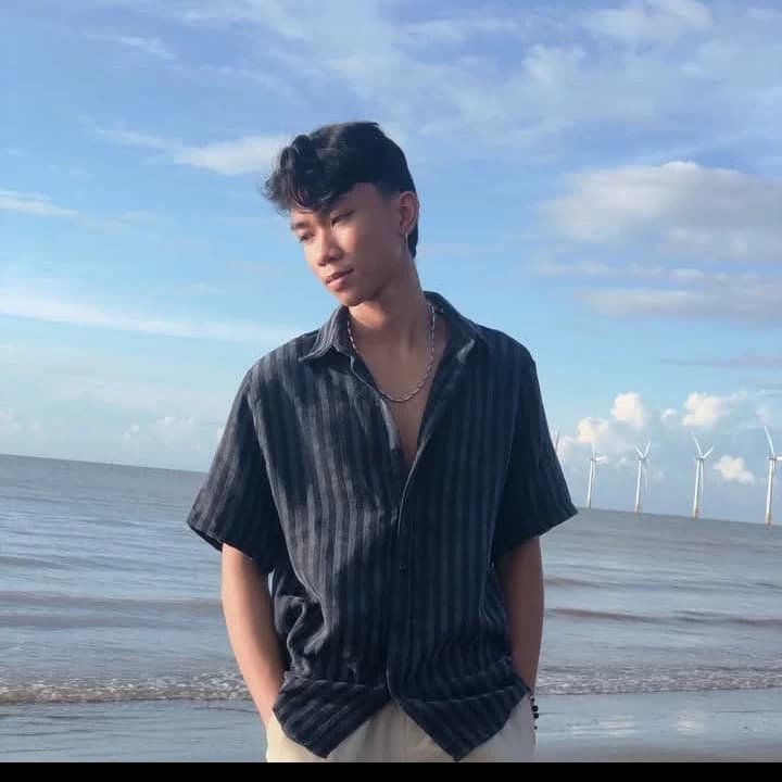 Thumbnail of le quoc khanh