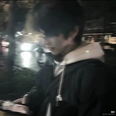 Thumbnail of Клаус Рихтер