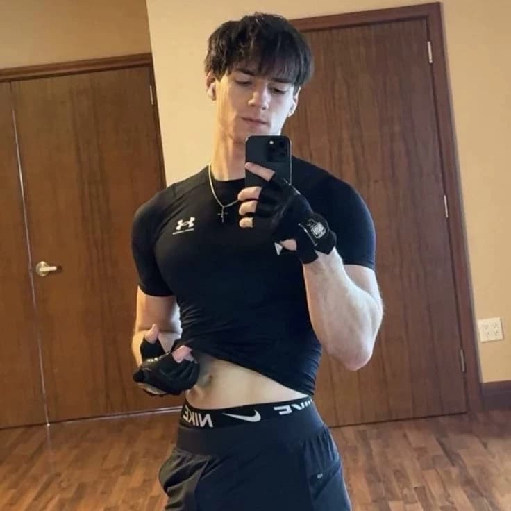 Thumbnail of Novio Sumiso, Jean-Luc Dubois. Frances/ Gay/ mlm/