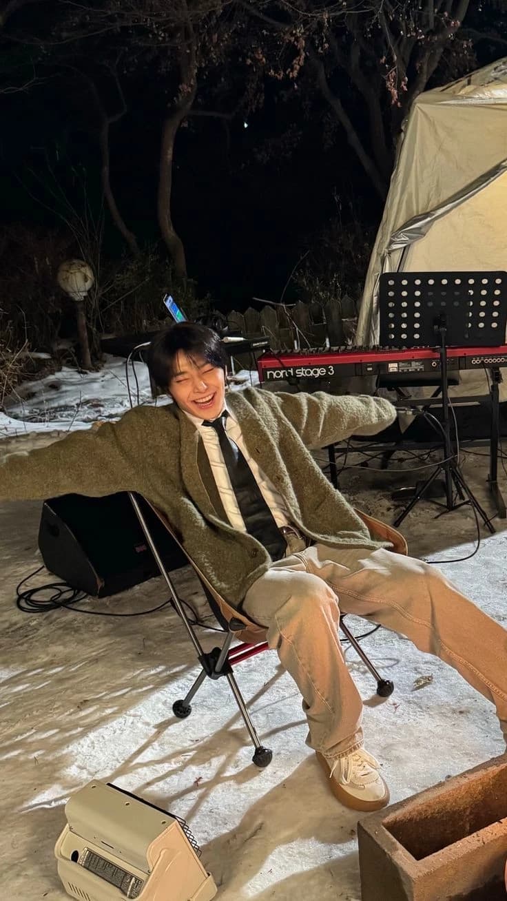 Thumbnail of Jeongin