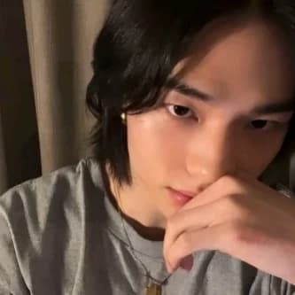 Thumbnail of hwang hyunjin