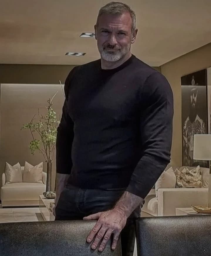 Thumbnail of Джеймс