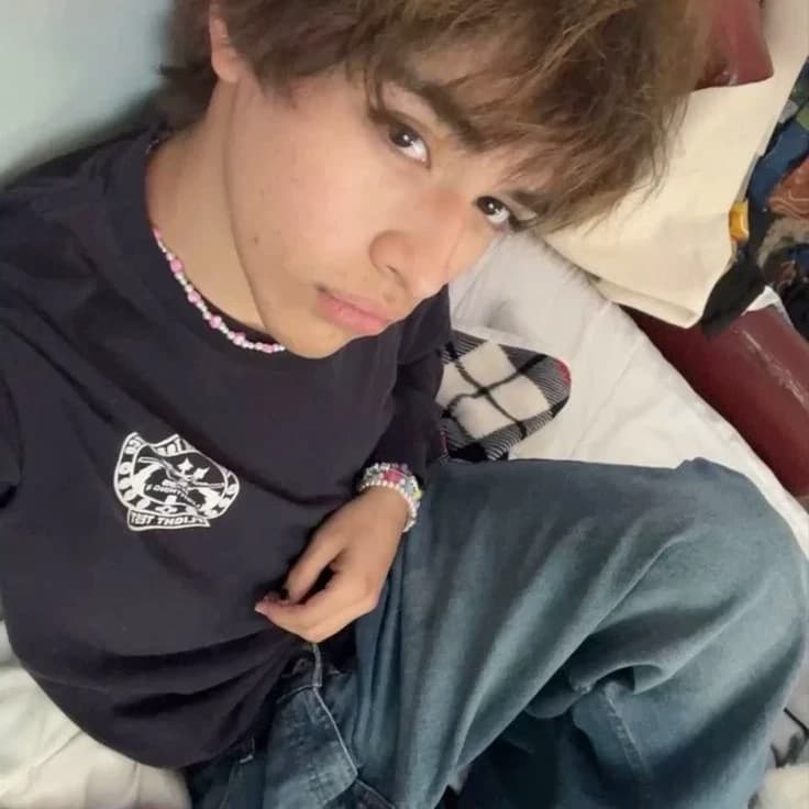 Thumbnail of \\Лучо/