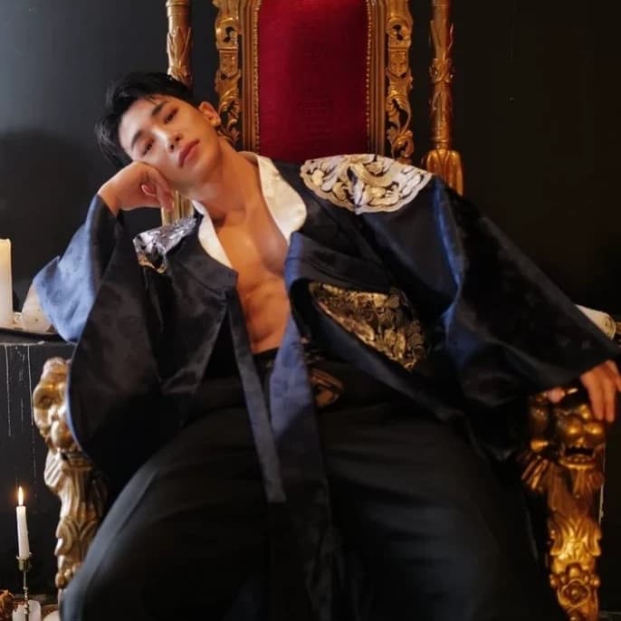 Thumbnail of hwang jae-won (hwang jae-won)