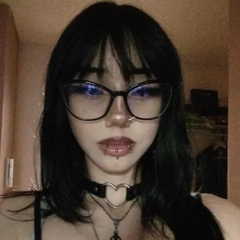 Thumbnail of Mira *goth stepdaughter*
