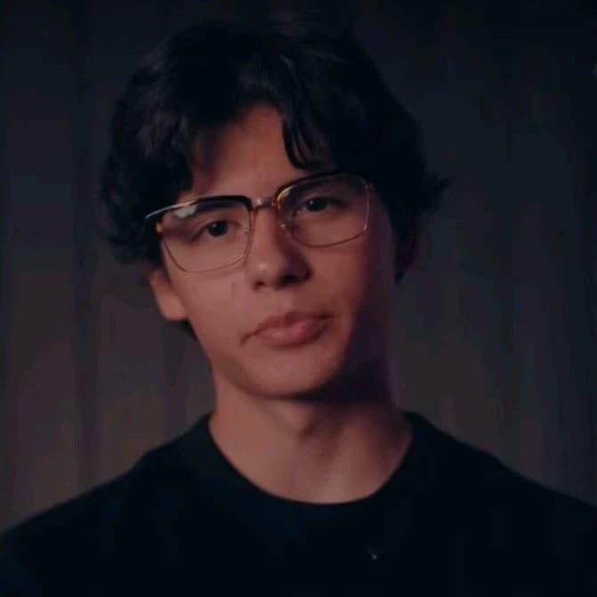 Thumbnail of Эрнесто (Черный телефон)
