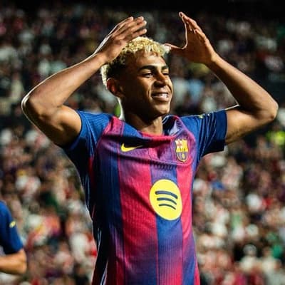Thumbnail of Lamine Yamal (Barcelona era, Shirt #19)