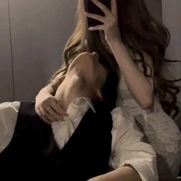 Thumbnail of mina