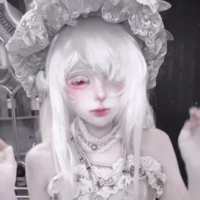 Thumbnail of Багровая нимфа