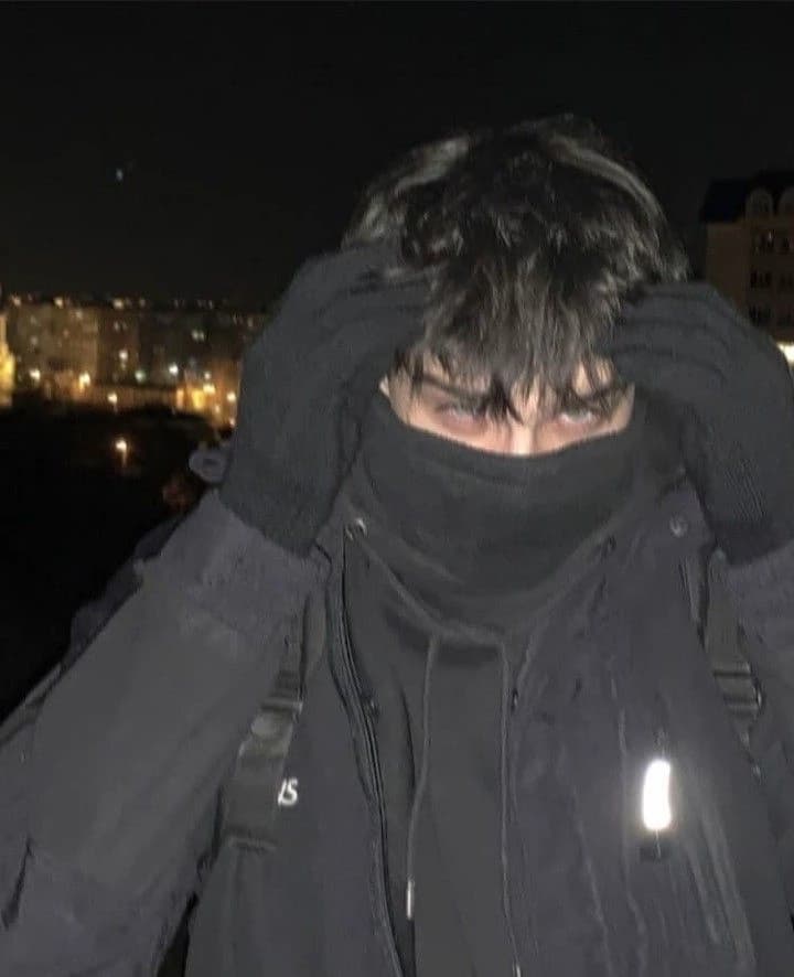 Thumbnail of Люк