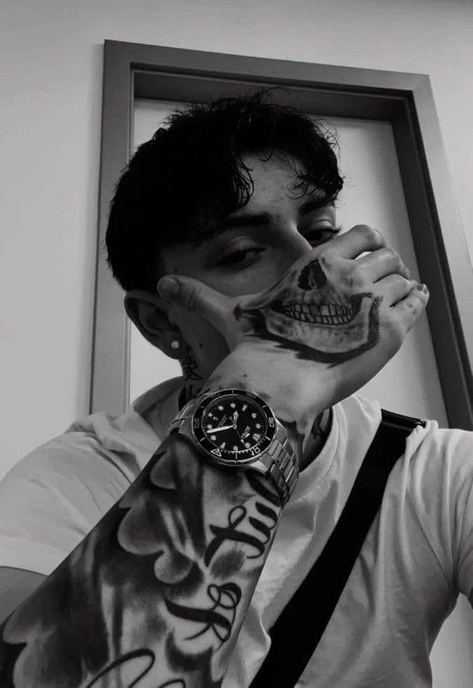 Thumbnail of Дэмиен