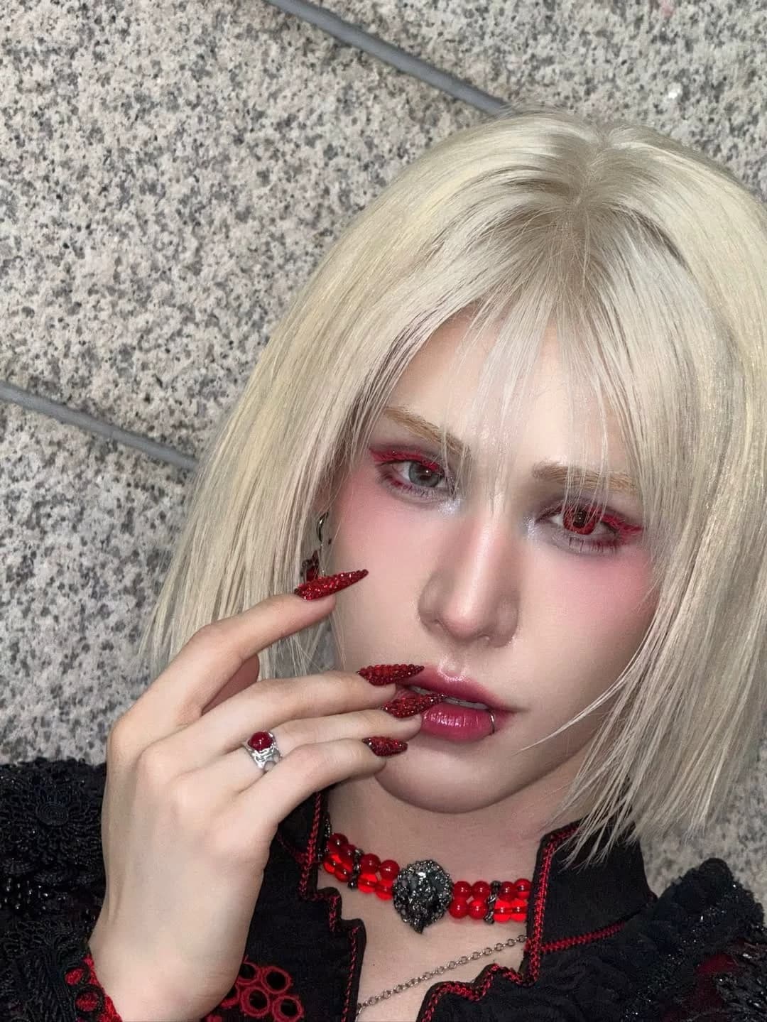 Thumbnail of Вумути (бл)