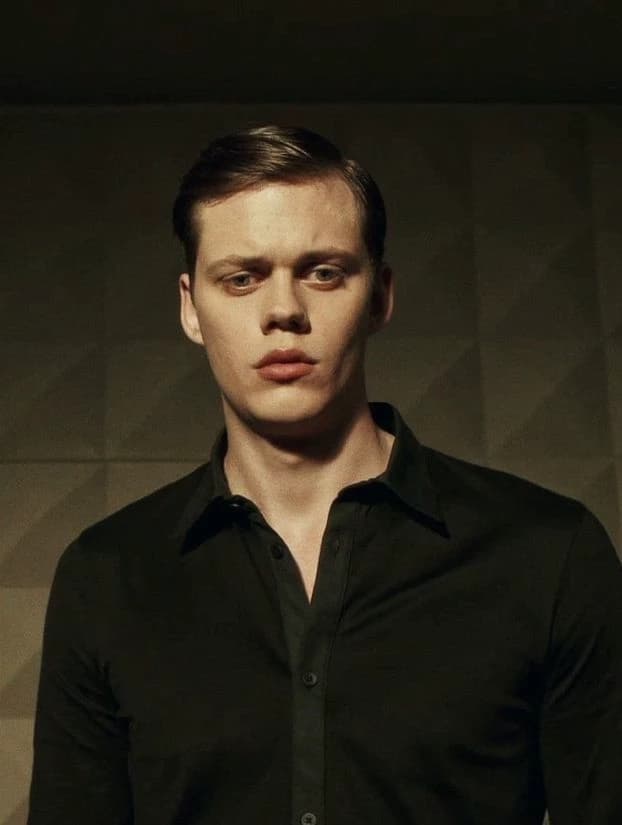 Thumbnail of Билл Скарсгард