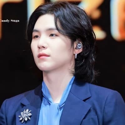 Thumbnail of Min Yoongi (chairman x PA, age gap relationship)