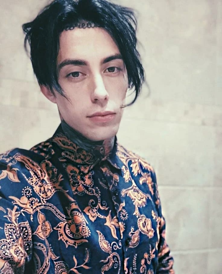 Thumbnail of A fight in a bar - Ronnie Radke