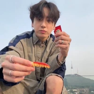 Thumbnail of Чон Чонгук