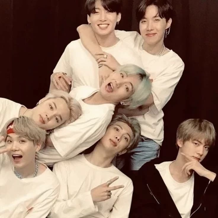 Thumbnail of Первый поцелуй BTS