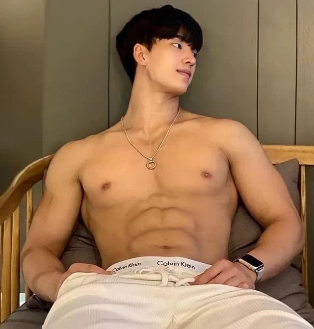 Thumbnail of Джун Ким
