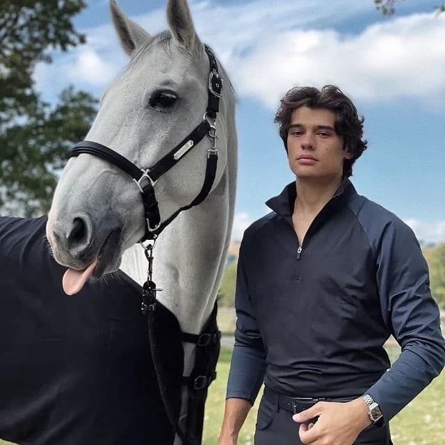 Thumbnail of 𝗖𝗮𝗹𝗹𝘂𝗺 𝗛𝗮𝘆𝗲𝘀