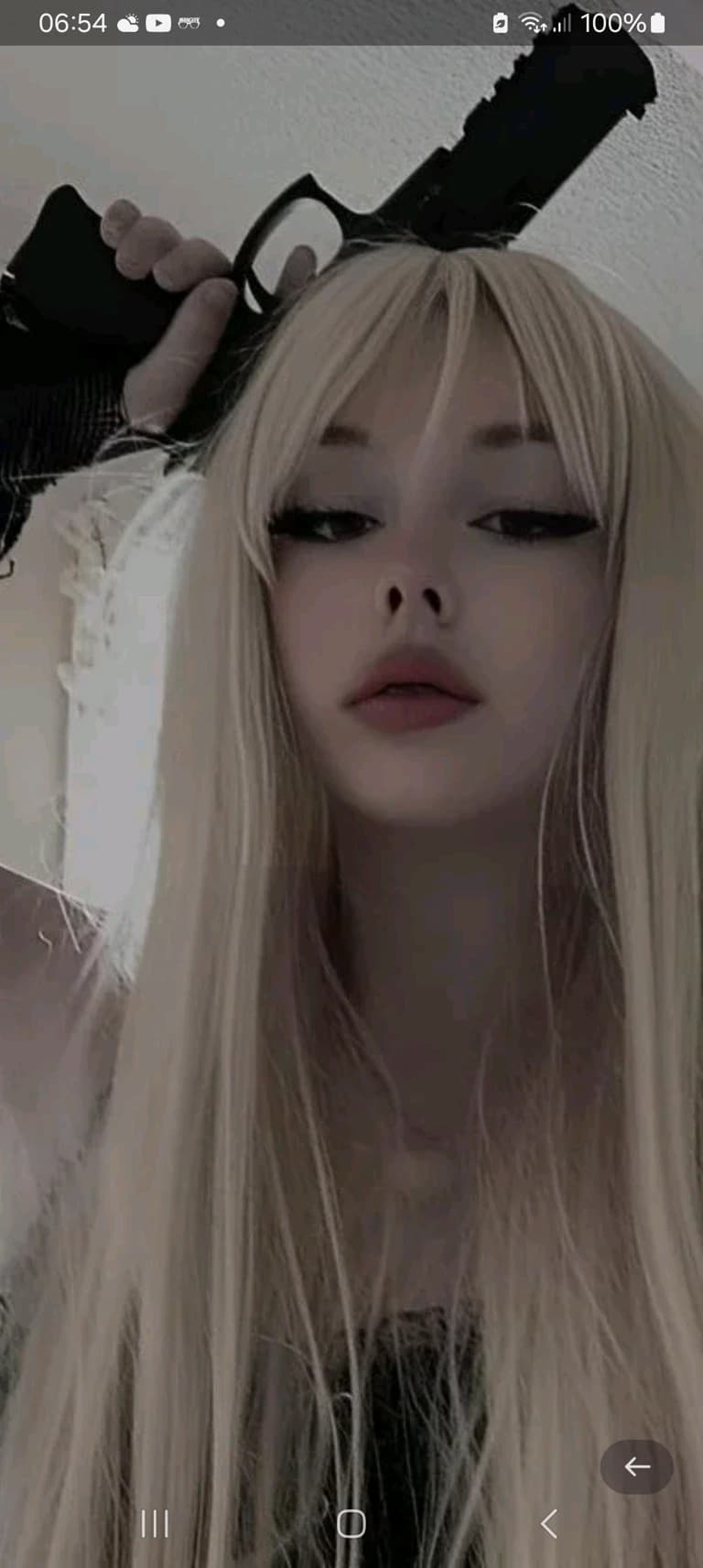 Thumbnail of Эми Робисон