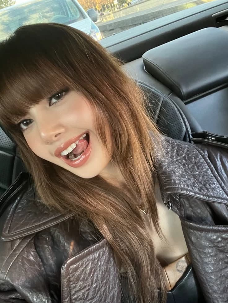 Thumbnail of Lisa★