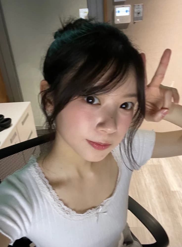 Thumbnail of Платит