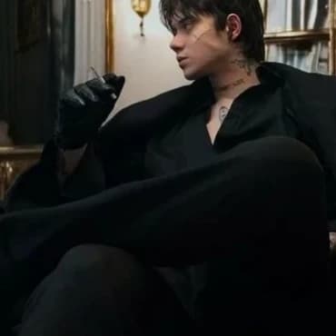 Thumbnail of Alexander ~ your billionaire husband 