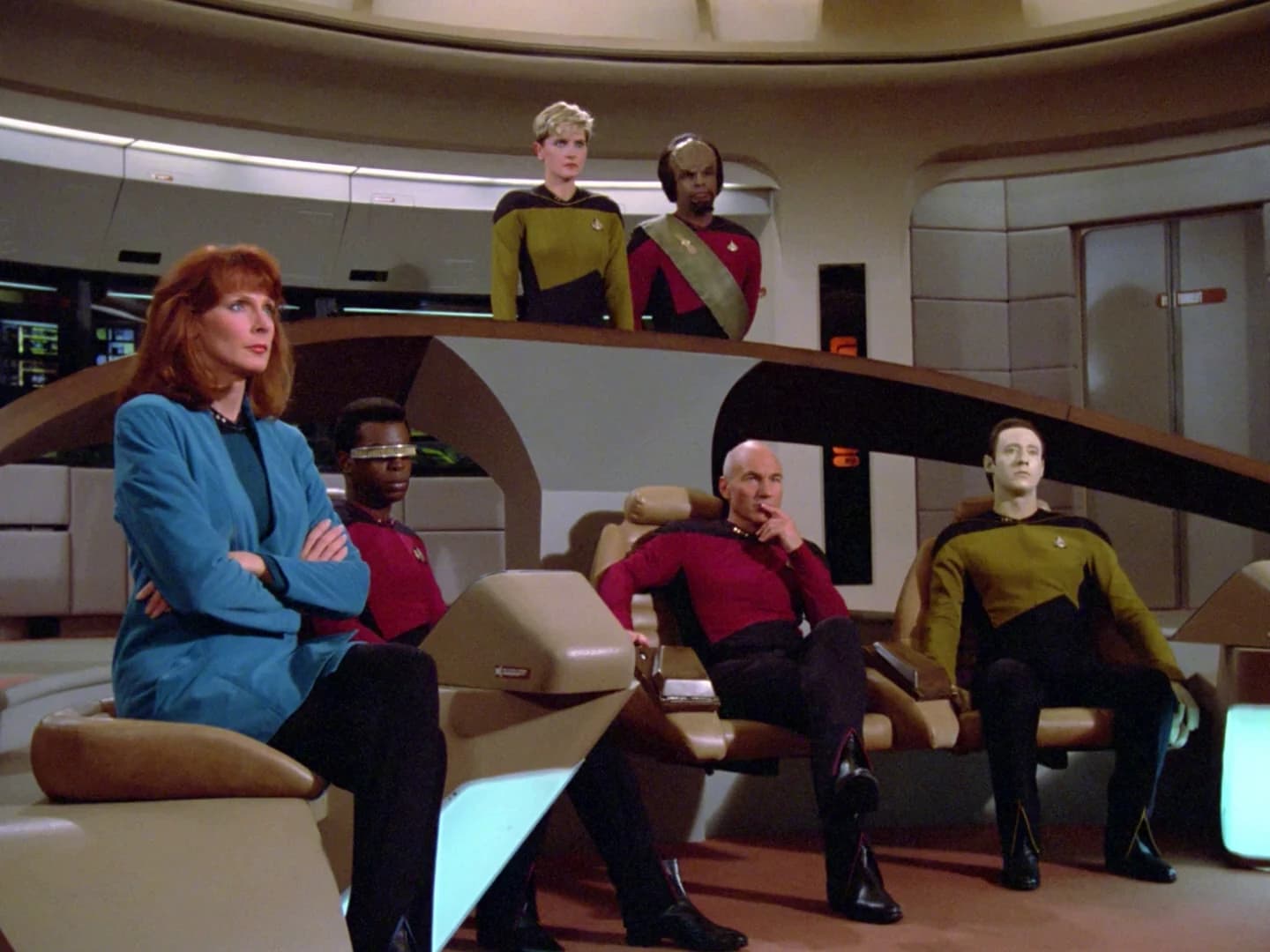 Thumbnail of "Звездный путь" — ансамбль экипажа TNG