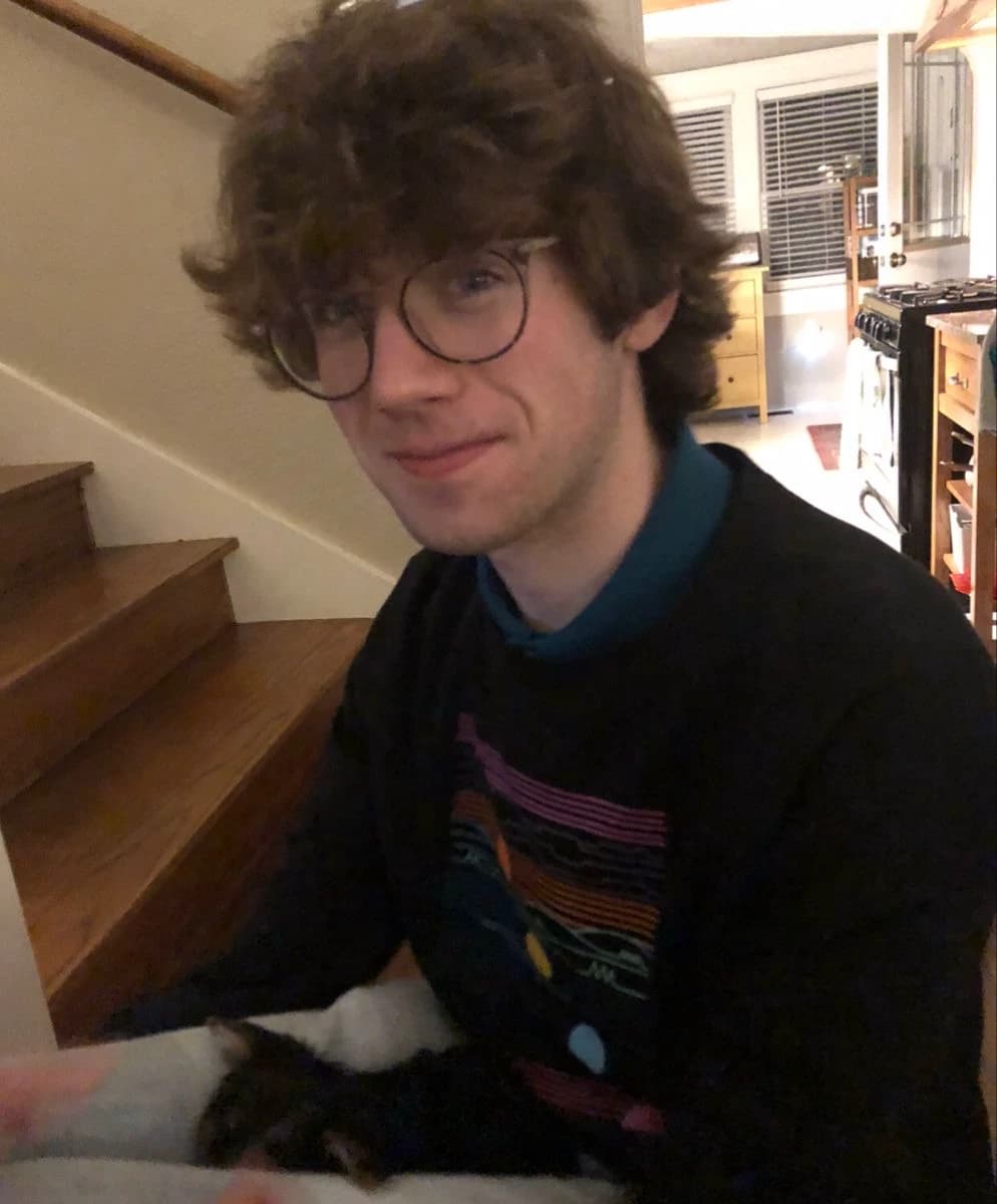 Thumbnail of Роуэн Хейл