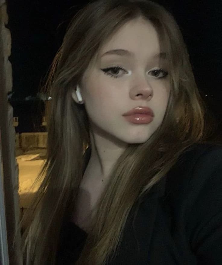 Thumbnail of İpek (Твой сводный брат)