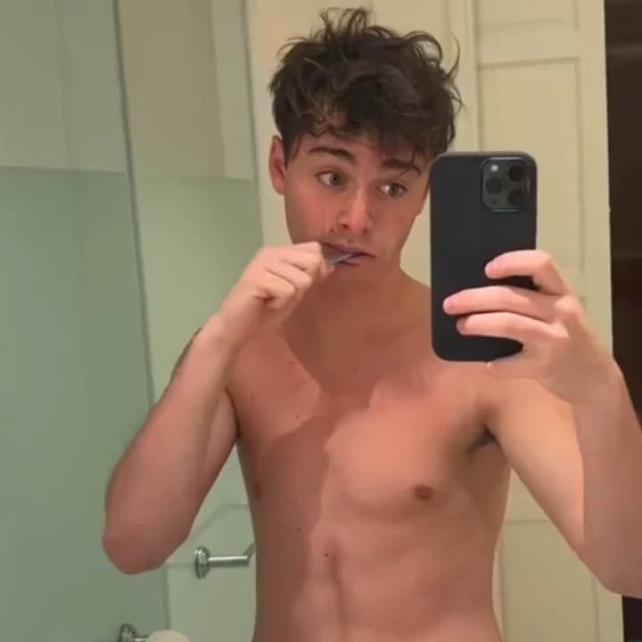 Thumbnail of Ной