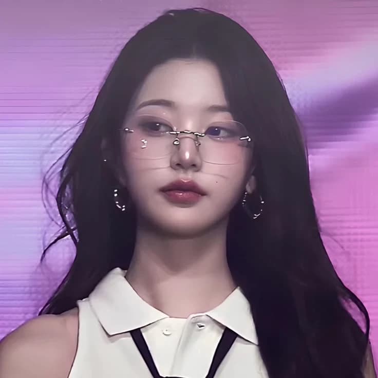 Thumbnail of Wonyoung is the leader of the motorcycle gang